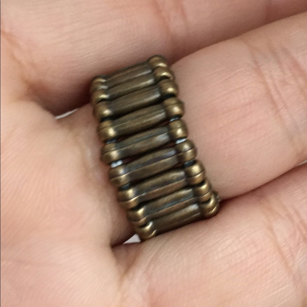 Ring - Picture 3 of 3